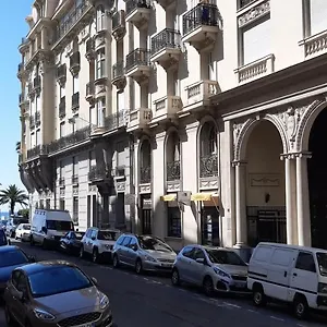 Large Beautiful Near The Negresco Appartement