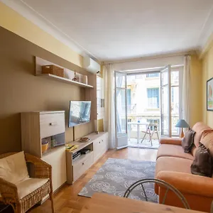 Joli 2 Pièces à 150m De La Appartement